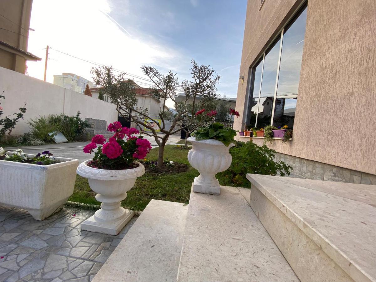 Villa Dedej Драч Екстериор снимка